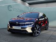 Renault Megane, E-Tech electric Iconic EV60, Jahr 2023 - München