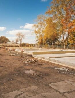 Mit staatlicher Förderung ins Eigenheim: Nachhaltiges KfW-40-NH-(QNG) Reihenhaus in 51145 Köln - Köln