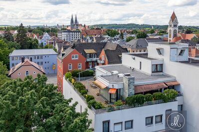 Wenn Träume wahr werden: Penthouse mit riesigen Dachgarten in der Regensburger Innenstadt