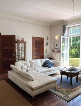 5 - 6 Zimmer - Wohnung mit Garten, Rostock Bahnhofsviertel - Rostock