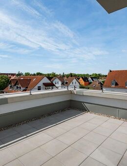 Einzigartige 3-Zimmer-Dachgeschosswohnung mit umlaufender Terrasse - Augsburg