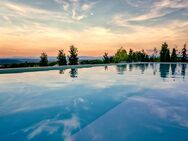 Architekturikone in Weitblicklage - Bauhausvilla mit 180° Alpenpanorama - Icking