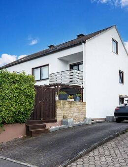 Großzügige Doppelhaushälfte mit Wellnessbereich - Fröndenberg (Ruhr)