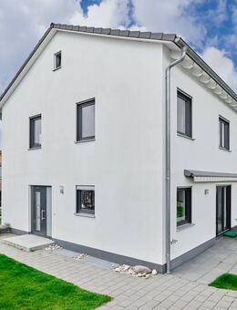 Frei stehendes Einfamilienhaus mit großem Garten und Doppelgarage - Ihr perfektes Zuhause! - Friedberg