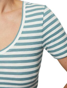 Marc O'Polo T-Shirt abgerundeter V-neck, locker gewirkter Slub-Jersey-Qualität