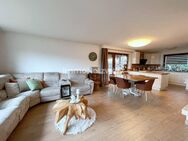 Zweifamilienhaus mit traumhafter Aussicht in Top-Lage von Aidlingen-Dachtel - Aidlingen