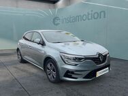 Renault Megane, INTENS TCe 140 GPF, Jahr 2021 - München