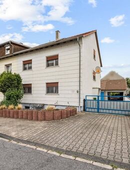 Ein- oder Zweifamilienhaus mit großem Garten in Rheinstetten - Rheinstetten