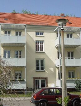 Hell - frisch renoviert - mit Balkon! - Großräschen