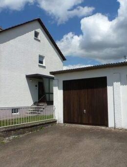 Neuer reduzierter Preis: Ein-/Zweifamilienhaus schöner Garten mit Gartenhaus, 2 Garagen - Nersingen