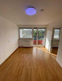 Charmante 3-Zimmer-Wohnung mit Balkon - Perfekt für Paare oder Familien - Kusel