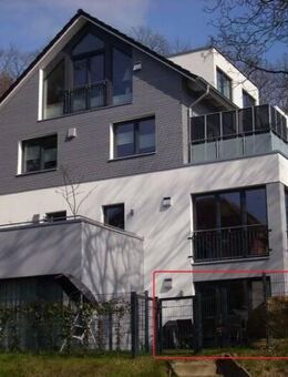 Vermietete neuwertige 1,5 Zimmer-Wohnung im Souterrain mit Terrasse/Garten und Carport in KFW 70 Bauweise. - Geesthacht