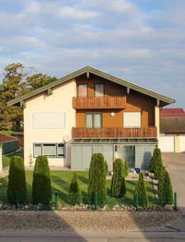 Gepflegtes Zweifamilienhaus in Chieming - Chieming
