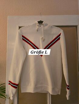 Pullover weiß mit rotem Streifen einmal getragen - Berlin