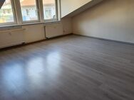 Helle 4- Raumwohnung mit zwei Bädern in Haus mit modernster Pelletheizung und Solarthermie; optional auch als 3- Raumwohnung vermietbar - Osthausen-Wülfershausen