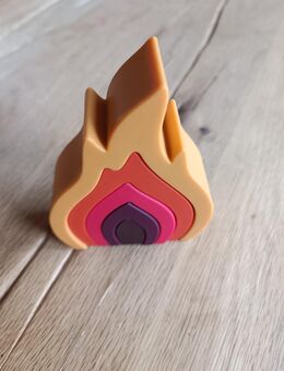 Silikon- Flammen- Stapelspielzeug, Extra weich, BPA Frei, Baby und Kinder - Garbsen