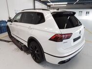 VW Tiguan, Allspace R-Line, Jahr 2023 - Laupheim