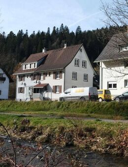 Viel Platz für die ganze Familie - Doppelhaushälfte mit Garten, Garage & Stellplätzen - Todtmoos