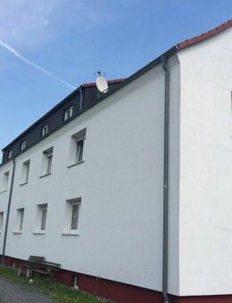 SOFORT: 3 ZKB Dachg. Whg. zu vermieten, Stellplatz + Garten nutz. - Tiefenort