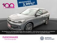 VW Tiguan, 2.0 TDI El Panodach digitales, Jahr 2024 - Köln