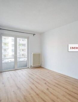 IMMOBERLIN.DE - 2023 stilvoll sanierte Wohnung in urbaner Lage - Berlin