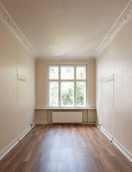 Charmante 2-Zimmer Altbauwohnung mit Balkon & Einbauküche - Berlin