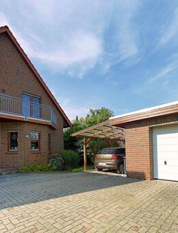 Gepflegte Doppelhaushälfte mit Garten, Garage, Carport und Vollkeller - Delmenhorst