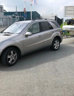 mercedes ml 420 rauchsilbermetalic 12/2006 absolute vollausstattung 5900 euro - Köln