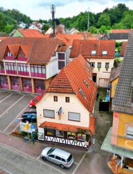 Renditestarkes Wohn- und Geschäftshaus in zentraler Lage als ideale Kapitalanlage - Östringen