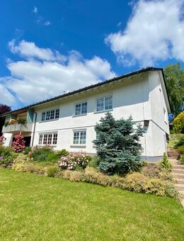 Schönes Einfamilienhaus mit Garage und traumhaftem Garten in Coburg - Coburg
