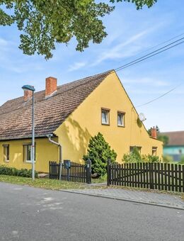 Doppelhaushälfte auf ca. 450 m² Grundstück in Neuhäsen - Handwerkerobjekt mit Ausbaumöglichkeiten - Löwenberger Land