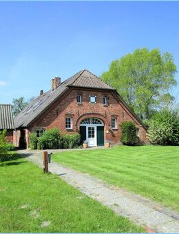 Charmantes Anwesen mit 4 Ferienwohnungen und großem Grundstück in idyllischer Lage in Stadland - Stadland