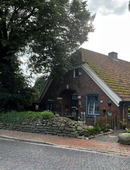 Schönes Landhaus modernisiert mit fünf Wohneinheiten, und großen Grundstück zu verkaufen. - Bockhorn (Niedersachsen)