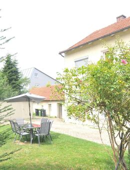 Haus mit Nebengebäude nahe Stadtkern von Manching - Manching