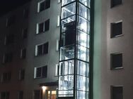 ERSTBEZUG nach SANIERUNG -- seniorenfreundliche Wohnung mit LIFT-Zugang barrierefrei-Südblk/Loggia - Drebach