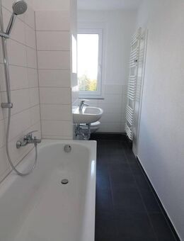Nummer 1 in den Charts...neu sanierte 3-RW mit Wanne u. Balkon!!! - Freiberg