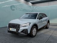 Audi Q2, 35 TFSI S line, Jahr 2024 - München