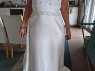 Brautkleid aus Brokat zu verkaufen - Berlin