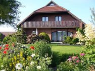 Charakter, Größe, Lage - Imposantes Wohnhaus mit Doppelgarage in Burhave! - Butjadingen