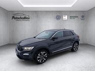 VW T-Roc, 1.5 TSI 6 Gg United, Jahr 2020 - Hamburg