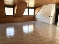 Gepflegte großzügige helle Wohnung 4 Zimmer mit Balkon und EBK in Obernburg - Obernburg (Main)