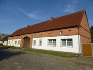 Zweigenerationenhaus / Hof / Bauernhaus - Stendal (Hansestadt)