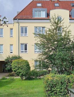 gut vermietet: 2-Raum-Wohnung im 1. Obergeschoß. Balkon. Tiefgaragen-Stellplatz (abschließbare Boxe) - Dresden