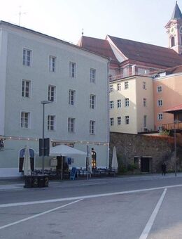 Altstadtwohnung Nähe Dom Großzügiges Appartement mit günstiger Anbindung zur FuZo bzw. zur UNI - Passau