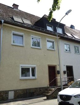 Geräumiges 1-2-Familien-Reihenmittelhaus mit großem Garten in Niedergirmes! - Wetzlar