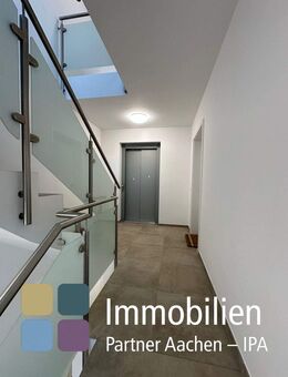 IPA - Zentral, neu und mit Aufzug 3 Zimmerwohnung mit Garten - Würselen