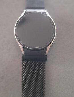 Wie neu - SAMSUNG Smartwatch 6 mit viel Zubehör - Unterschleißheim