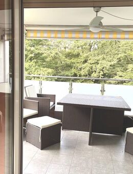 Großzügige Wohnung zum Entspannen! 2,5-Zimmer, 2 Balkone, Aufzug, Garage - Heppenheim (Bergstraße)
