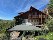 ruhiger Familientraum mit ELW, Garten und Carport mit Panoramablick, WÜ-Unterdürrbach - Würzburg