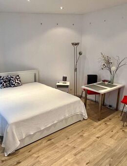 Ruhige Single-Whg im beliebten Charlottenburg! *möbliert* - Berlin